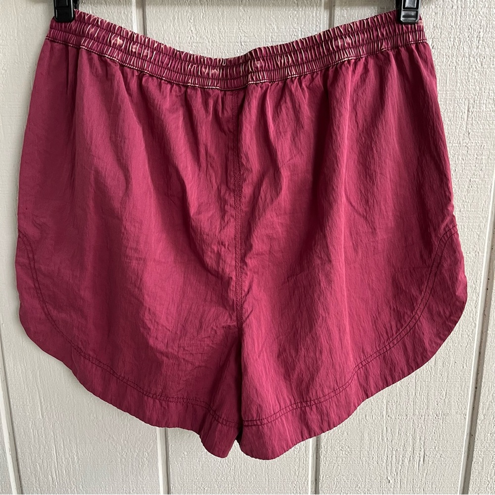 Free People FP Movement Get A Clue Hiking Shorts in Berry Burgundy Size M - Picture 6 of 8